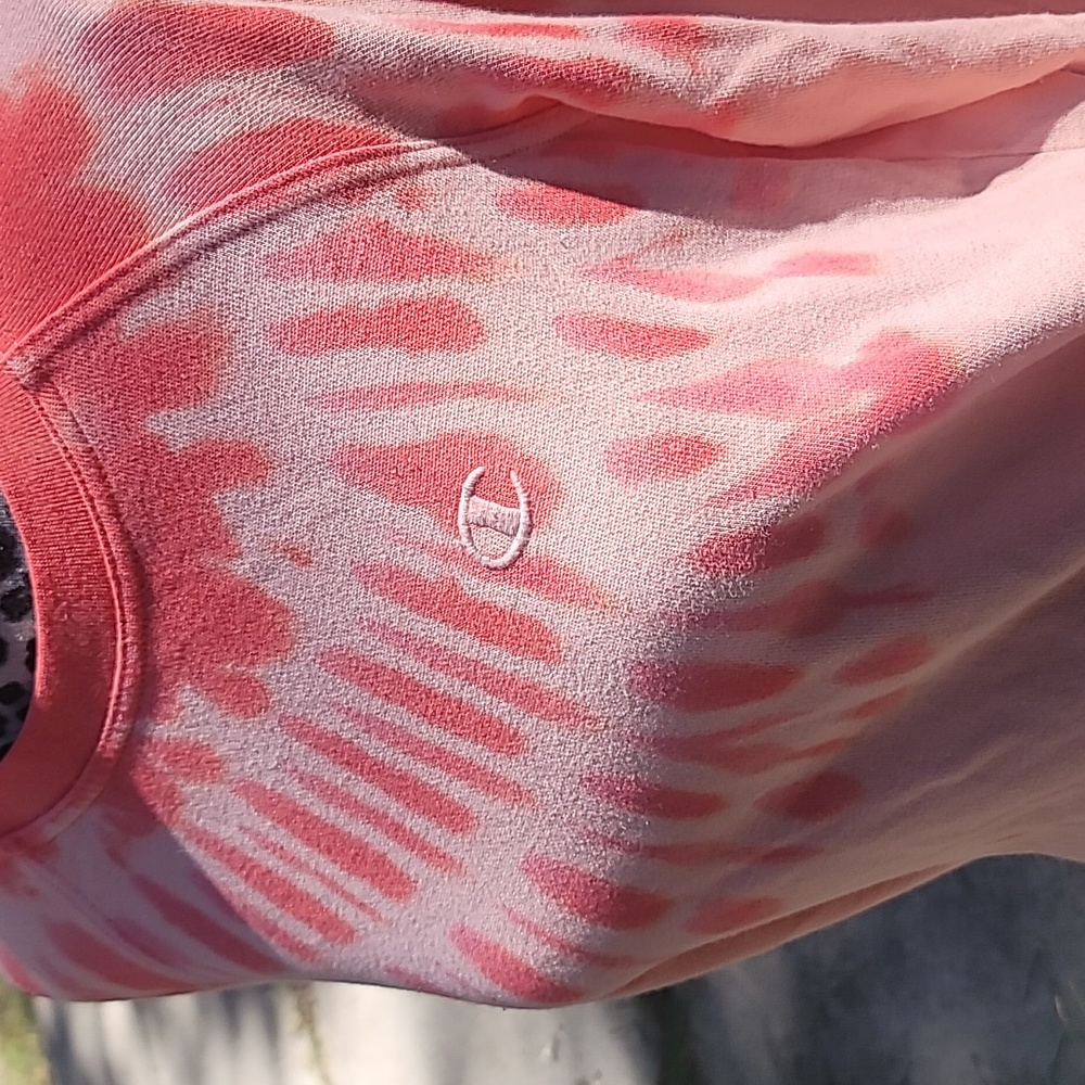 Champion sweater M coral/ papaya color